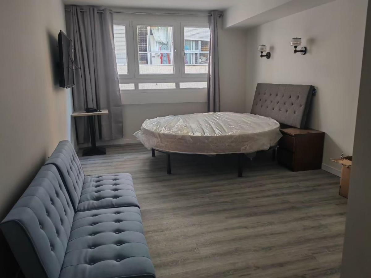 Hostal Golden 21*** Madrid Bagian luar foto