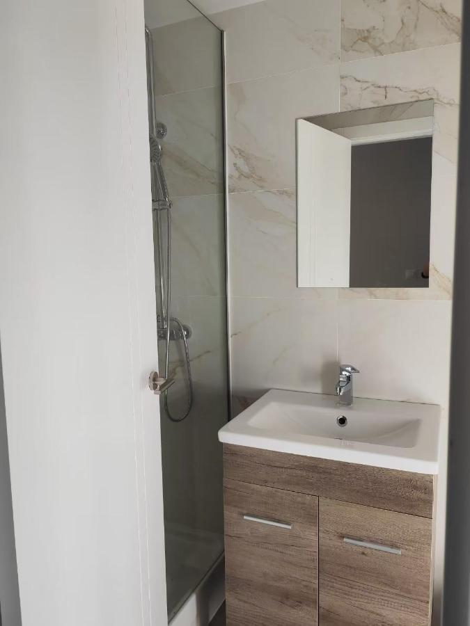 Hostal Golden 21*** Madrid Bagian luar foto