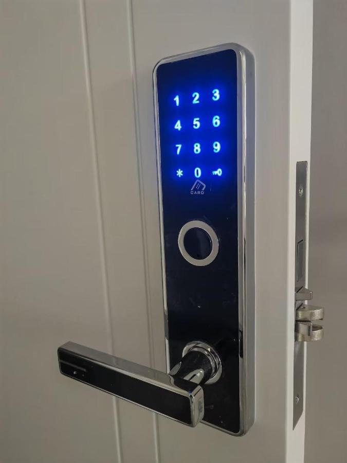 Hostal Golden 21*** Madrid Bagian luar foto