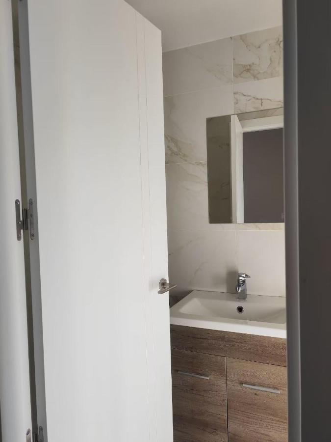 Hostal Golden 21*** Madrid Bagian luar foto